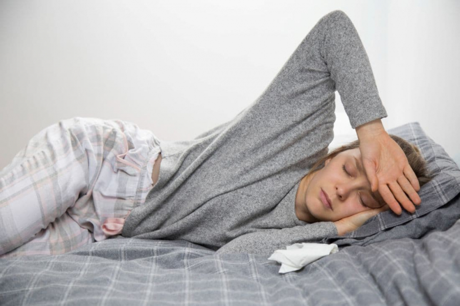 Перші симптоми застуди: як підтримати організм і не нашкодити