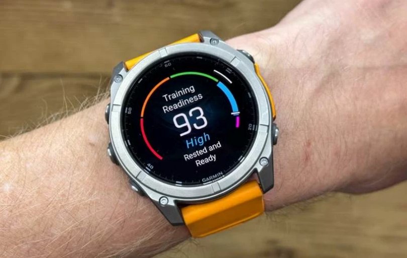 Спортивный функционал и GPS в смарт-часах Fenix 8