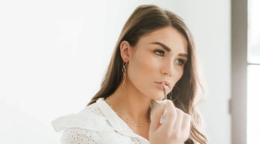 Найкращі прикраси для побачення: що працює на близькій дистанції