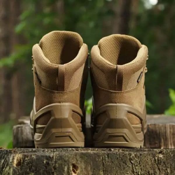 Тактичні ботинки: як захистити стопи від травм у складних умовах