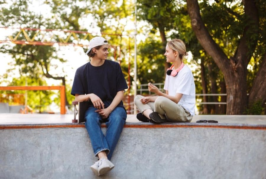 Лёгкие и интересные вопросы при знакомстве с парнем