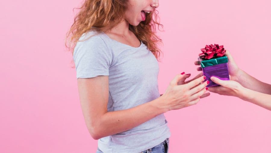 Как выбрать идеальный подарок для женщины
